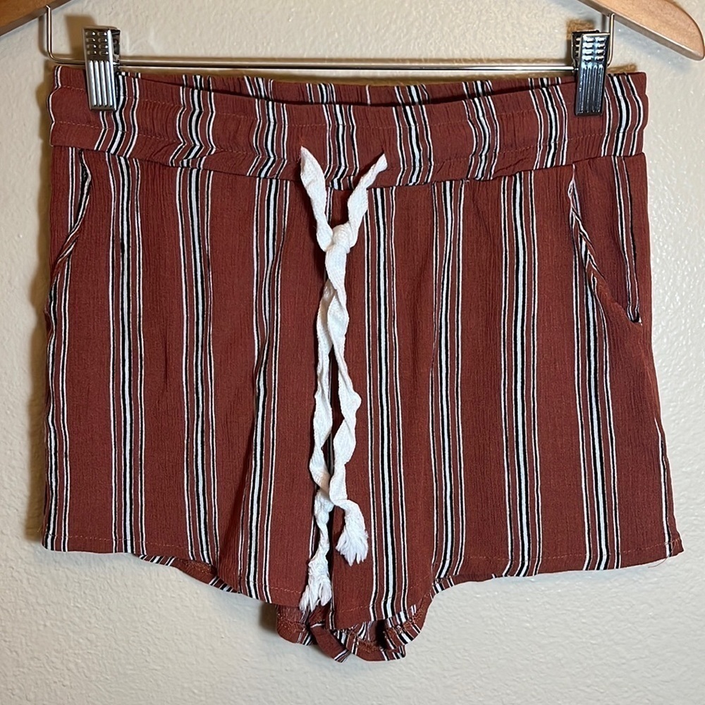 ZAFUL Striped Casual Shorts